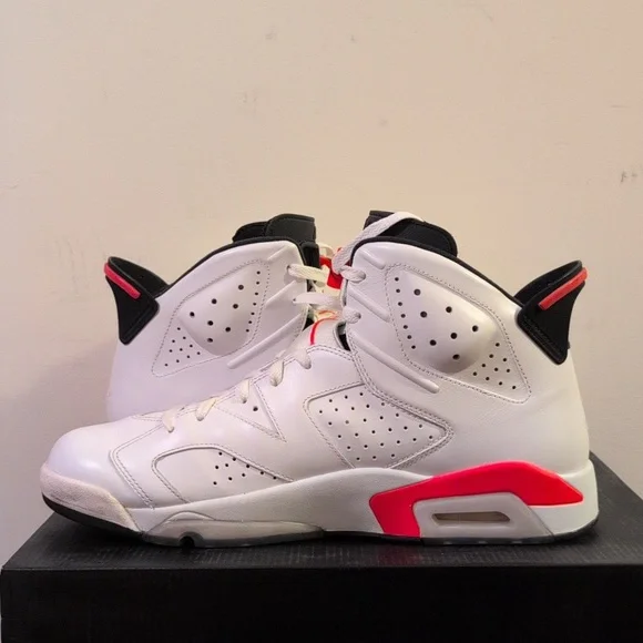 Nike Air Jordan 6 Retro VI Infrared sz 13